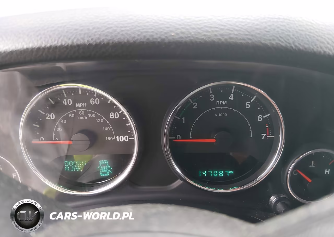 2016 Jeep Wrangler Unlimited Sahara VIN:1C4BJWEG1GL258020 - 15