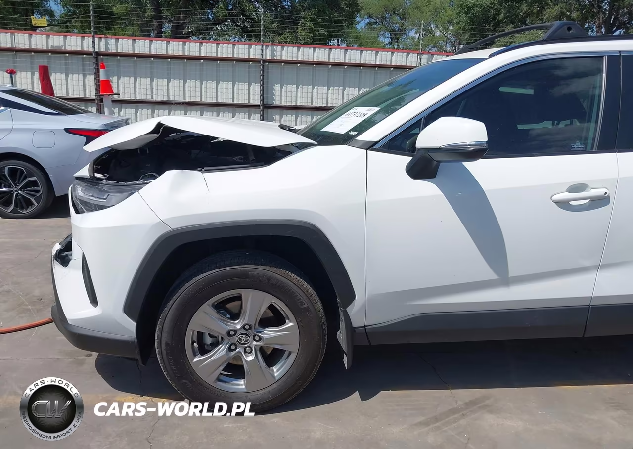 2024 Toyota Rav4 Xle VIN:2T3W1RFV9RW320683 - 18