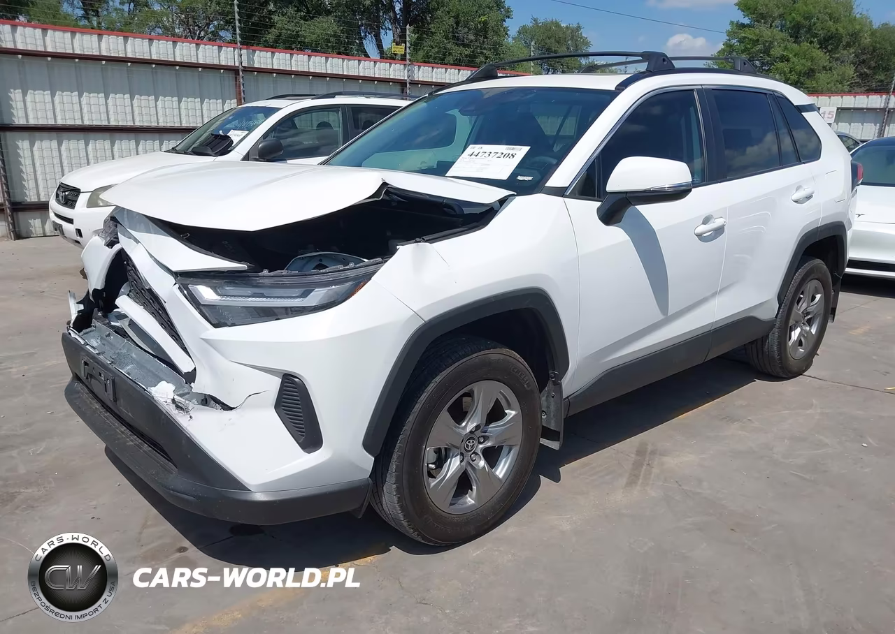 2024 Toyota Rav4 Xle VIN:2T3W1RFV9RW320683 - 2