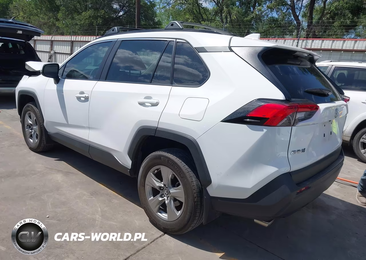 2024 Toyota Rav4 Xle VIN:2T3W1RFV9RW320683 - 3