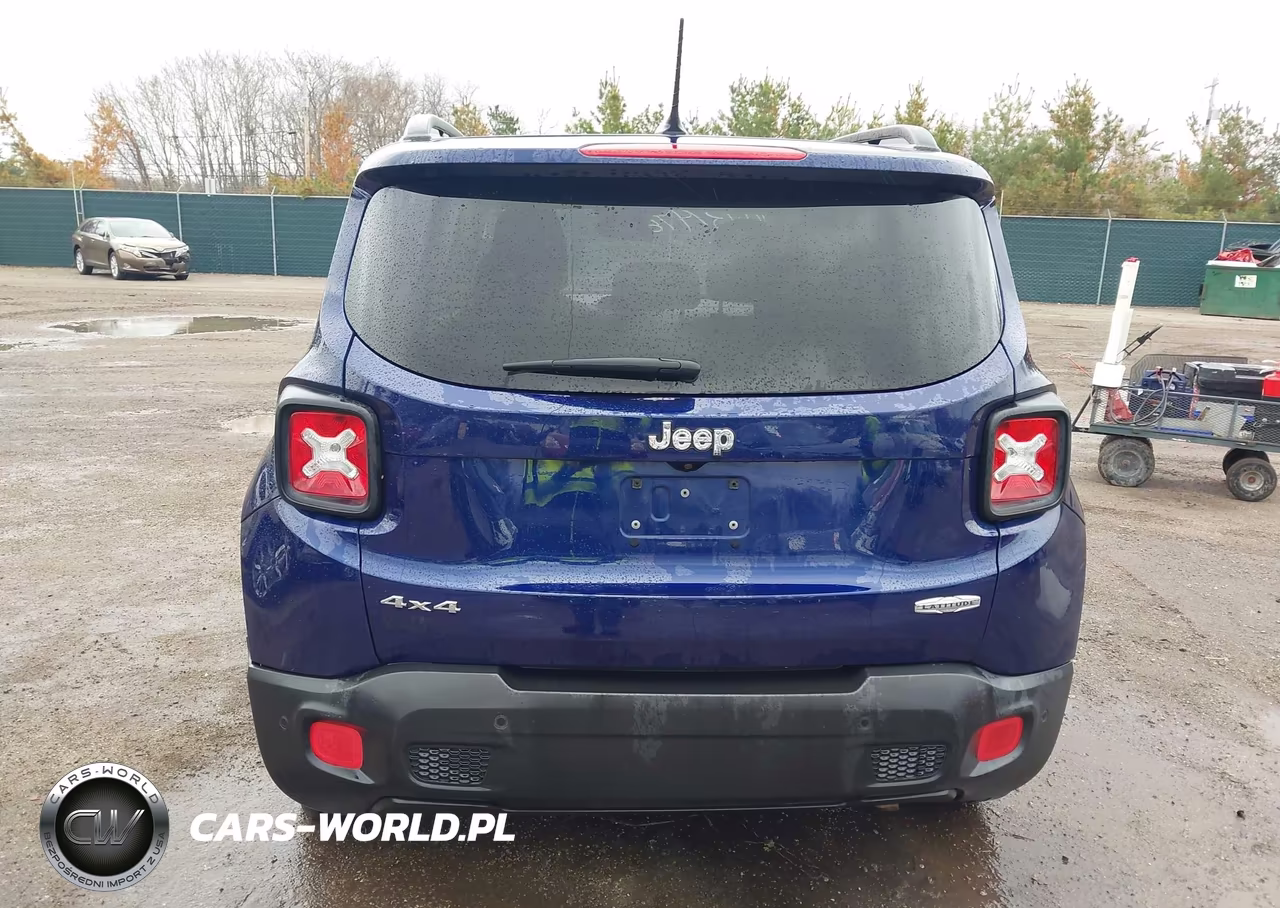 2017 Jeep Renegade Latitude 4X4 VIN:ZACCJBBB7HPF45557 - 16