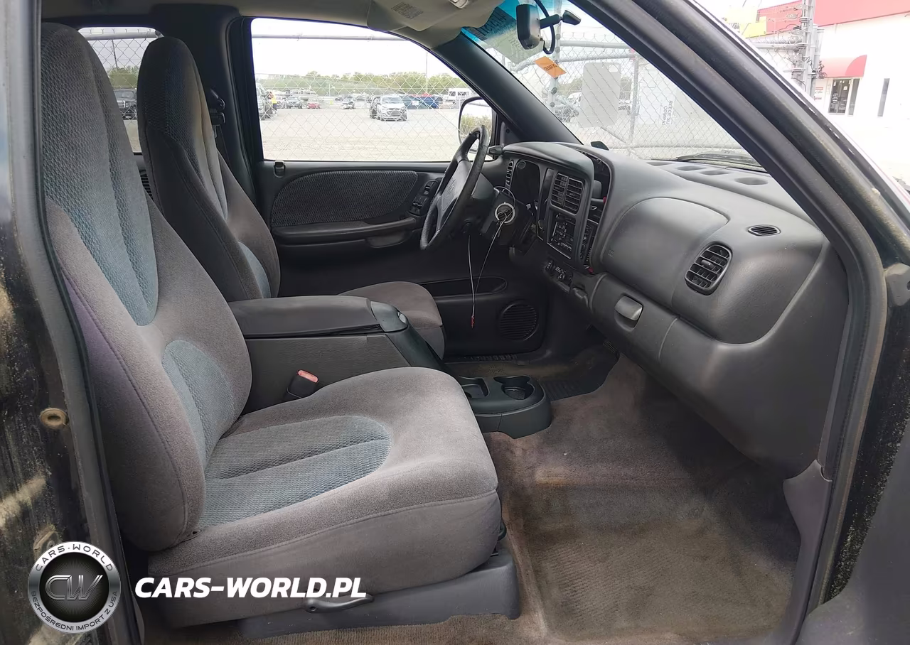 1999 Dodge Dakota Sport VIN:1B7GL22ZXXS121789 - 5