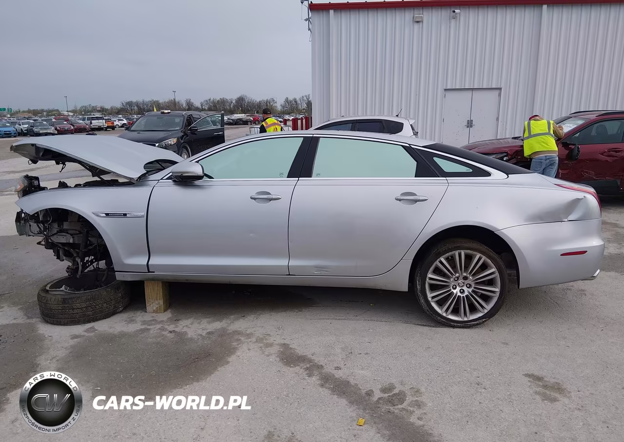 2012 Jaguar Xj Xjl Supercharged VIN:SAJWA2GE2CMV31834 - 13