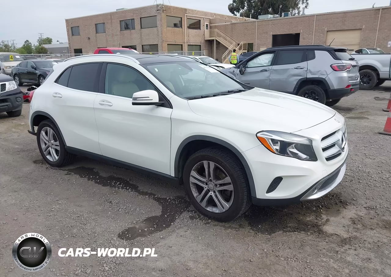 2017 Mercedes-Benz Gla 250 4Matic – zdjęcie 1 z 16