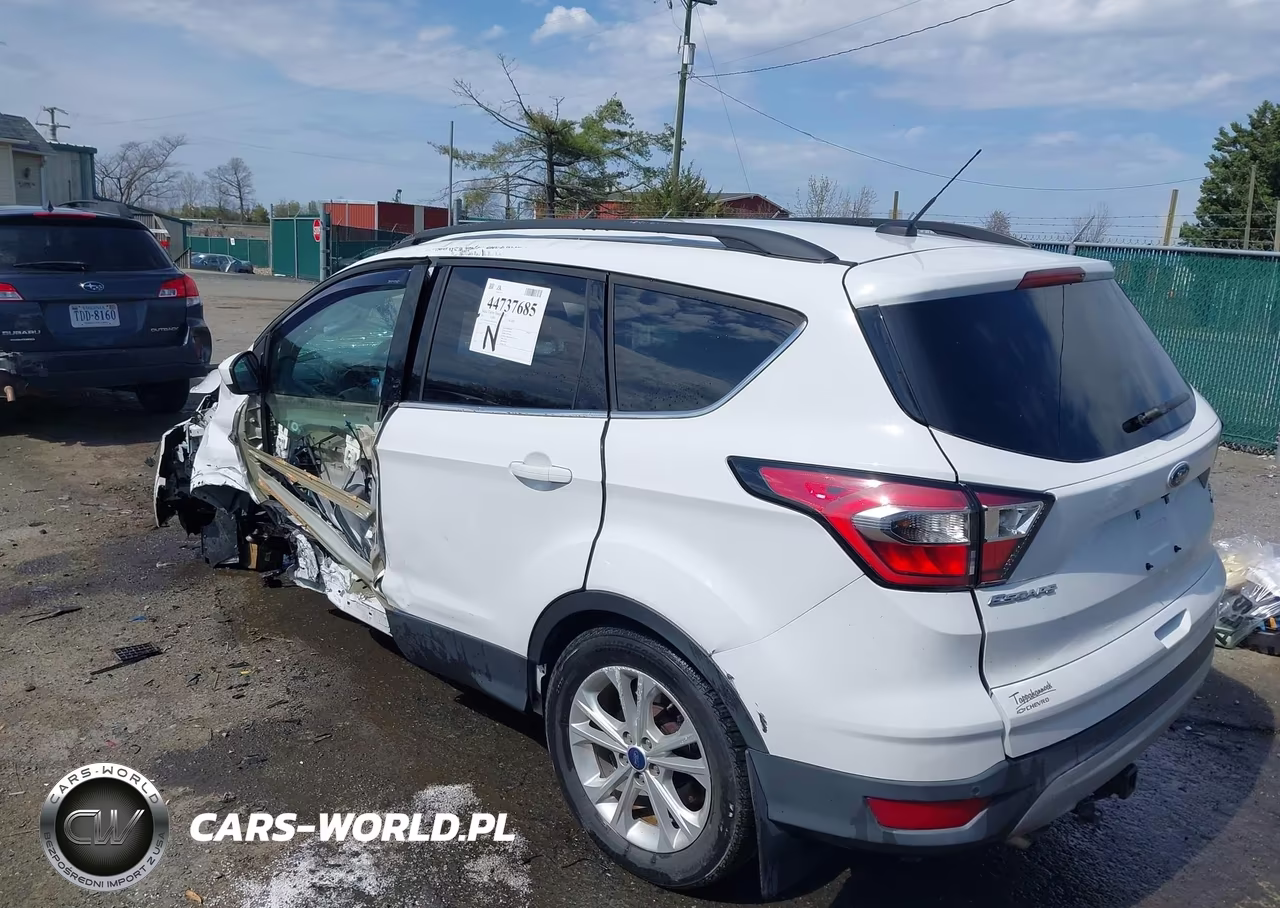 2017 Ford Escape Se VIN:1FMCU0GD4HUD16348 - 3