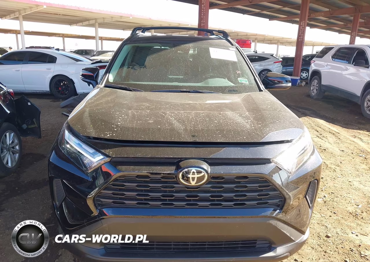 2025 Toyota Rav4 Hybrid Xle VIN:JTMRWRFV1SJ083450 - 13