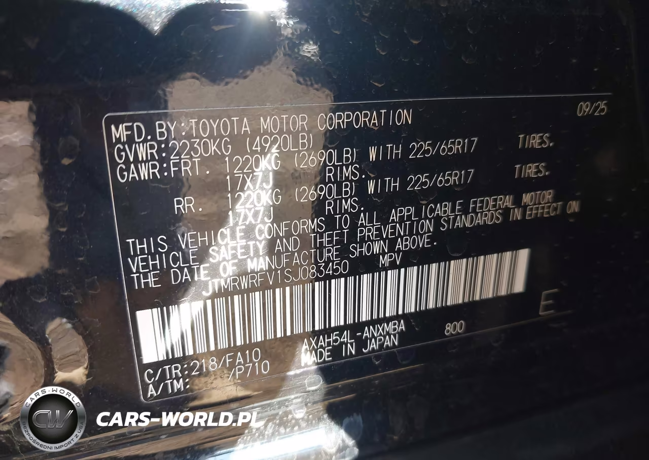 2025 Toyota Rav4 Hybrid Xle VIN:JTMRWRFV1SJ083450 - 9