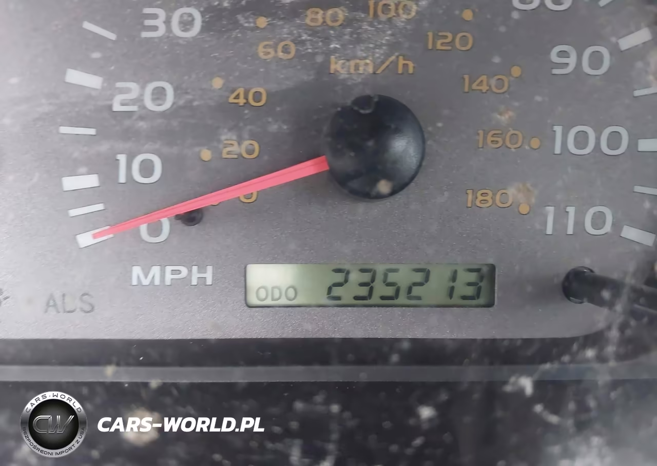 2002 Toyota Sequoia Limited V8 VIN:5TDZT38A72S099607 - 15