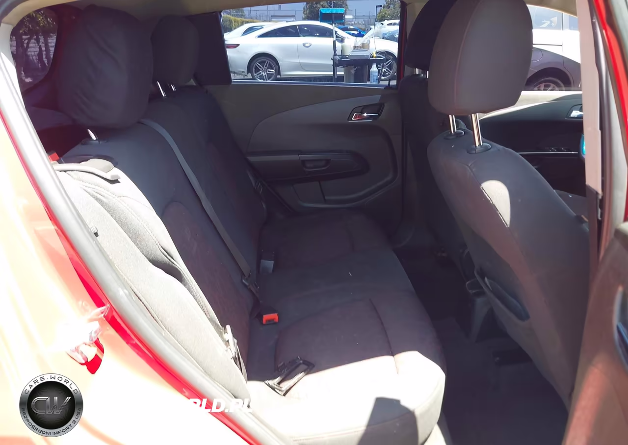 2018 Chevrolet Sonic Lt Auto VIN:1G1JD6SB9J4137399 - 8