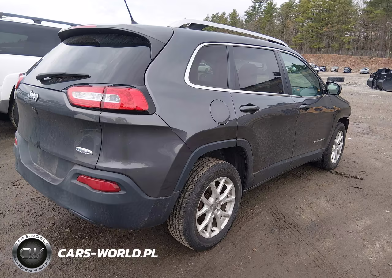 2016 Jeep Cherokee Latitude VIN:1C4PJLCB4GW342701 - 4
