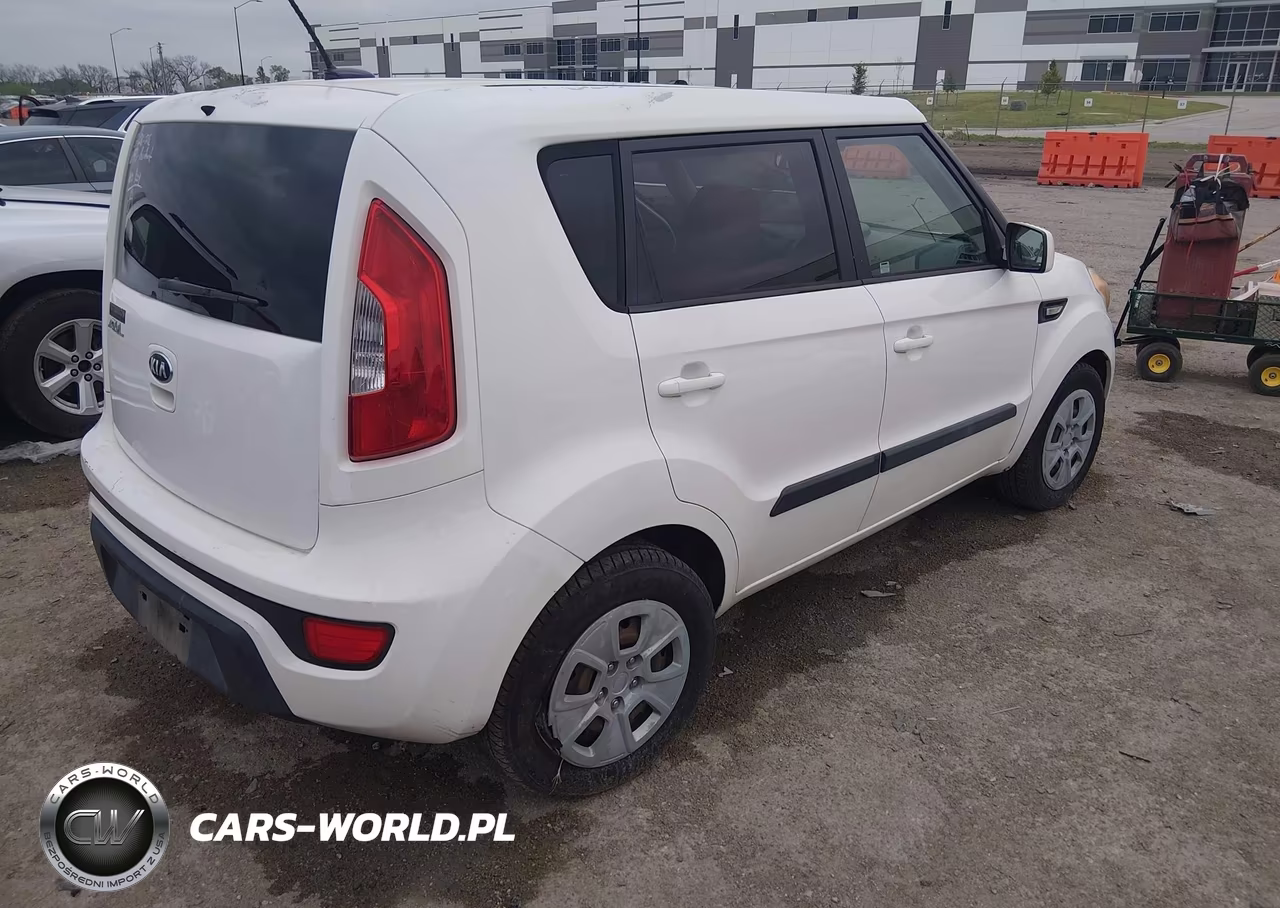 2013 Kia Soul VIN:KNDJT2A52D7534714 - 4