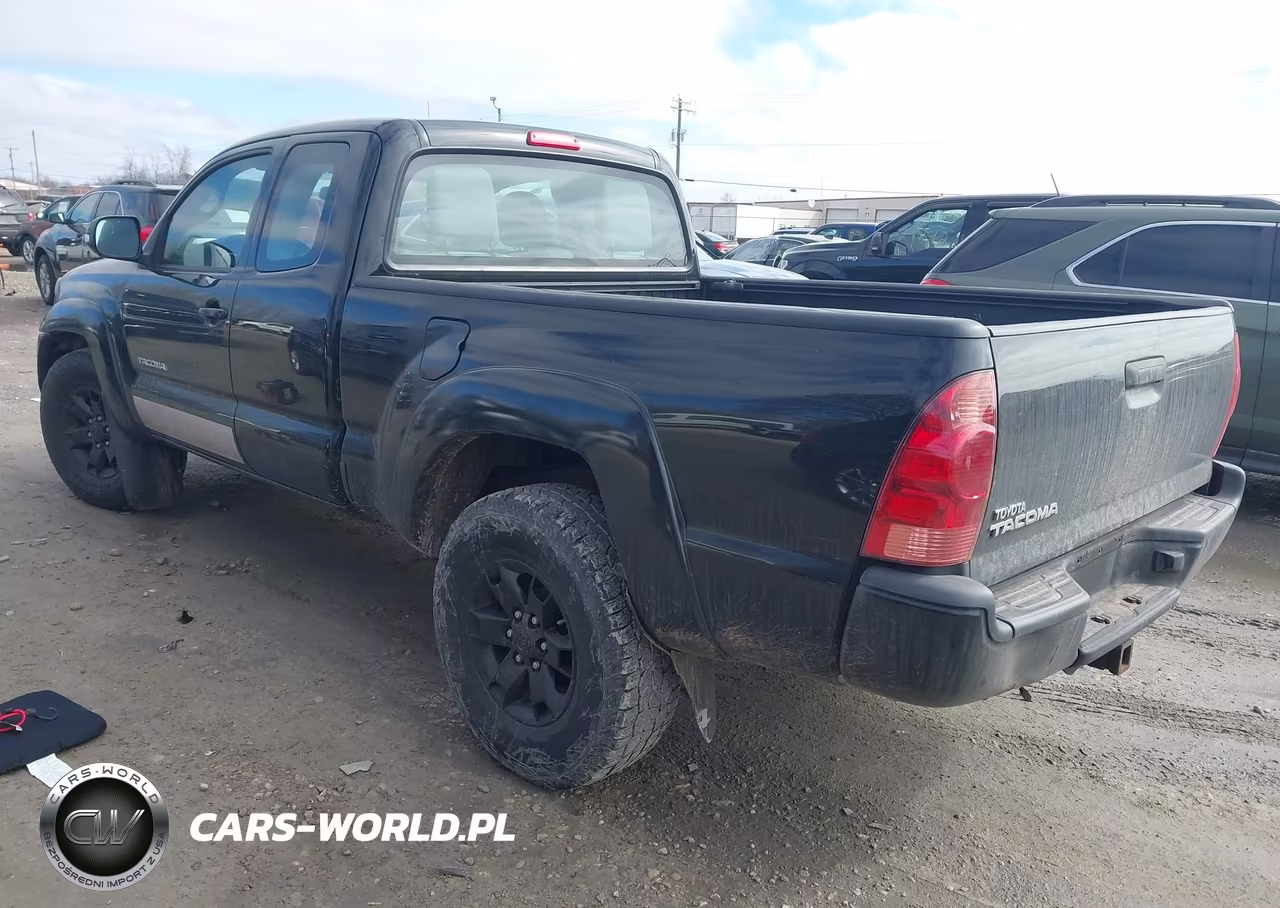 2014 Toyota Tacoma VIN:5TFUX4EN8EX027907 - 3