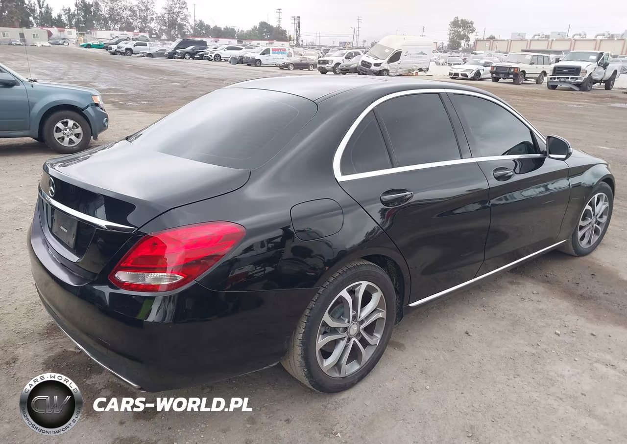 2017 Mercedes-Benz C 300 VIN:55SWF4JB0HU188675 - 4
