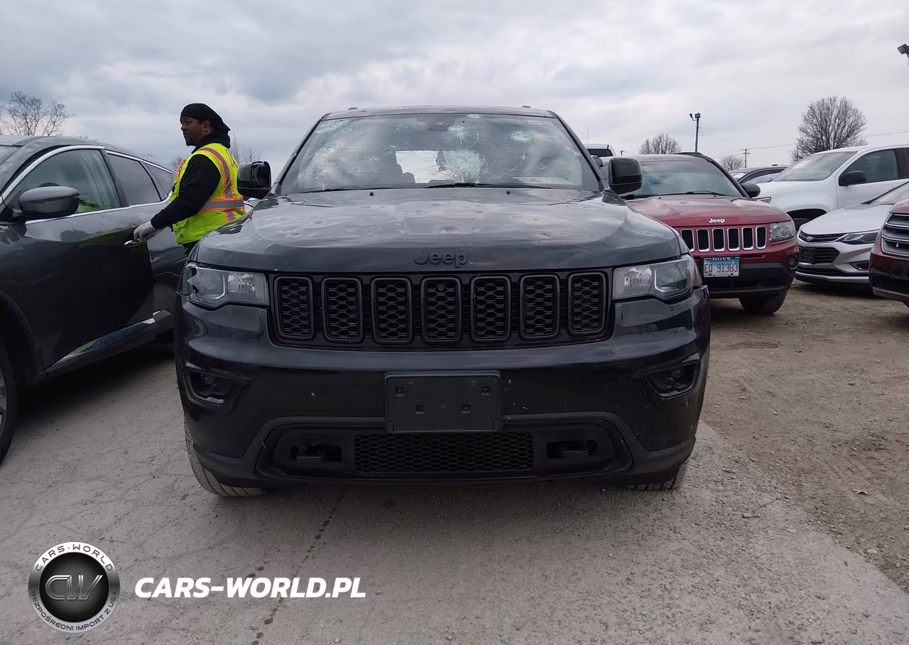 2019 Jeep Grand Cherokee Upland 4X4 VIN:1C4RJFAG7KC624074 - 12