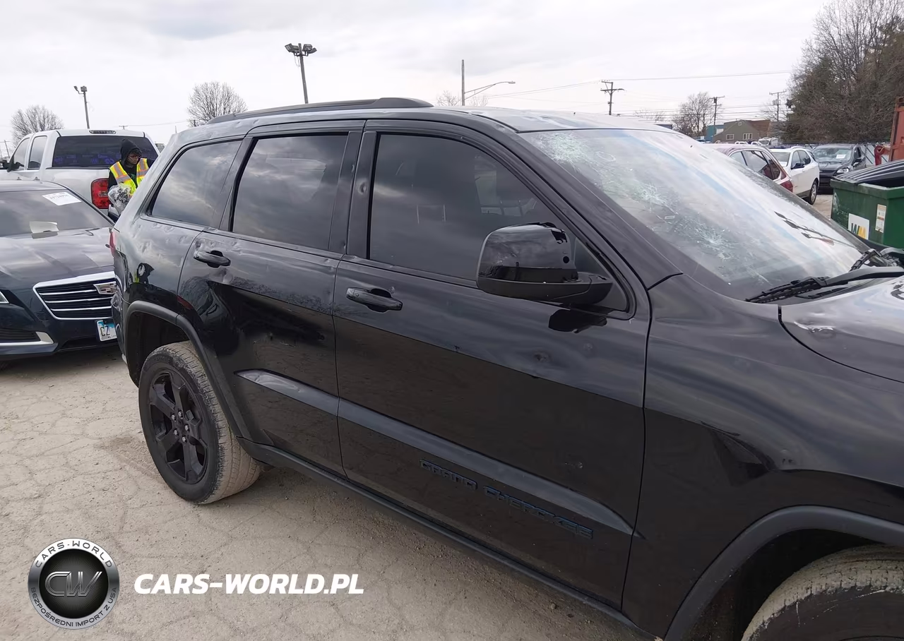 2019 Jeep Grand Cherokee Upland 4X4 VIN:1C4RJFAG7KC624074 - 20