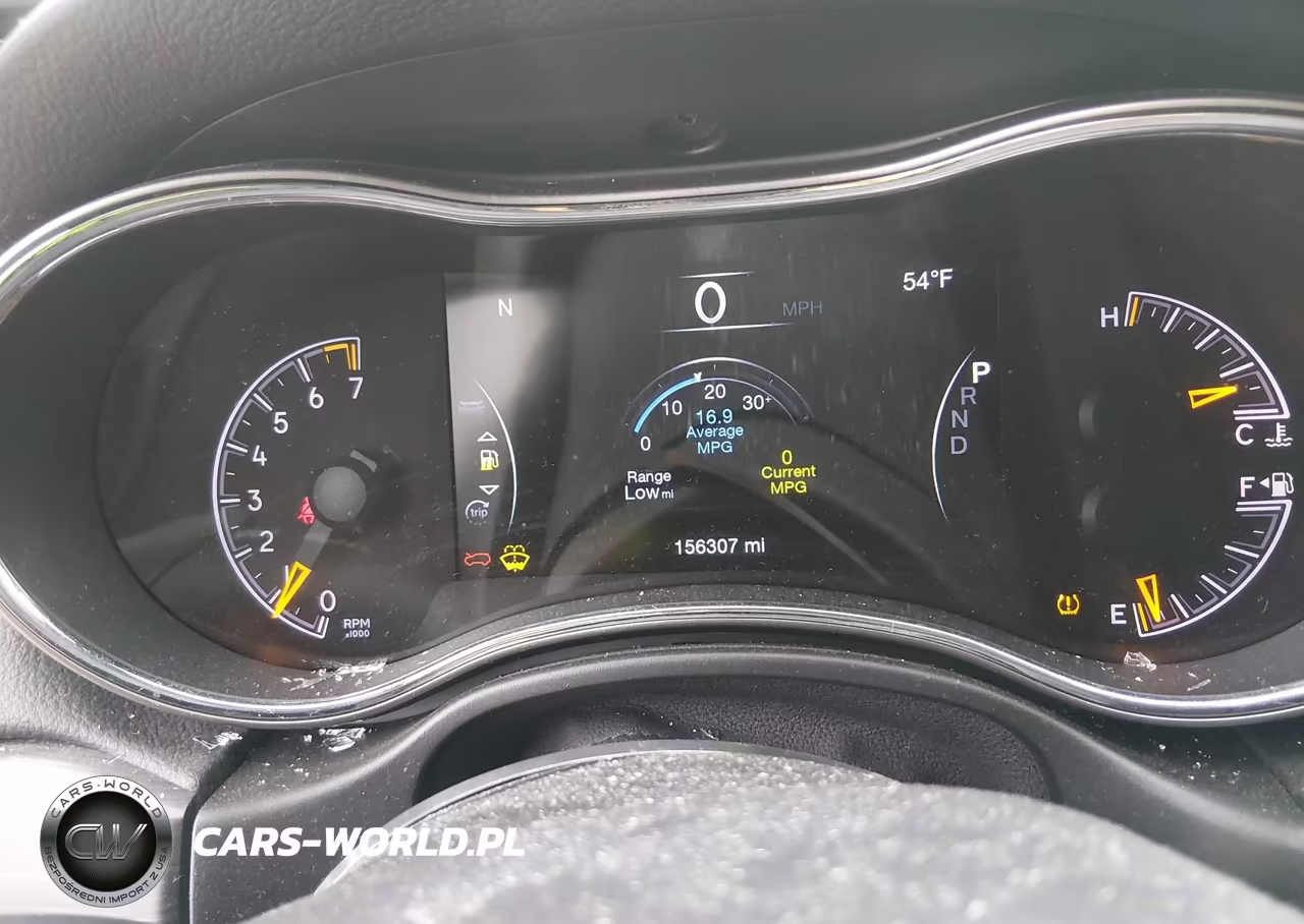 2019 Jeep Grand Cherokee Upland 4X4 VIN:1C4RJFAG7KC624074 - 7