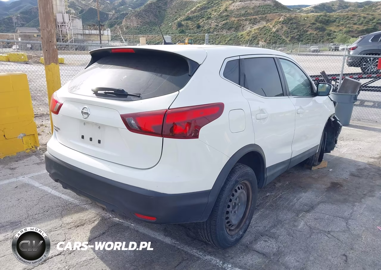 2019 Nissan Rogue Sport S VIN:JN1BJ1CP3KW240067 - 4