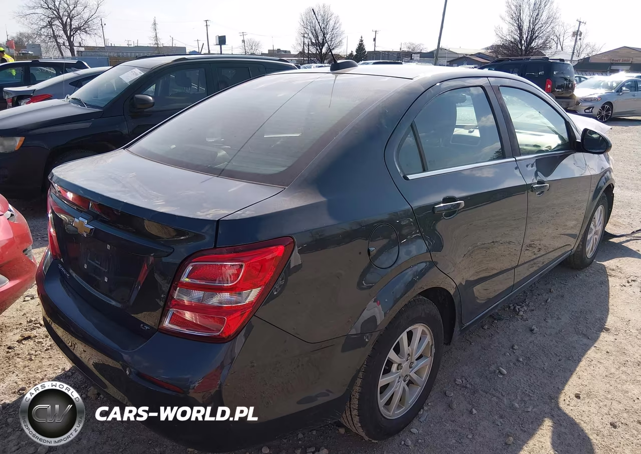 2018 Chevrolet Sonic Lt Auto VIN:1G1JD5SH5J4101241 - 4