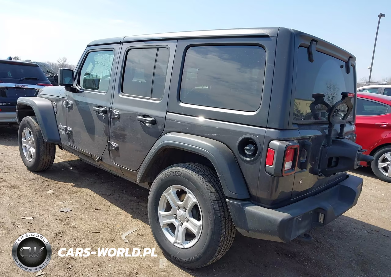 2020 Jeep Wrangler Unlimited Sport S 4X4 VIN:1C4HJXDGXLW117201 - 3