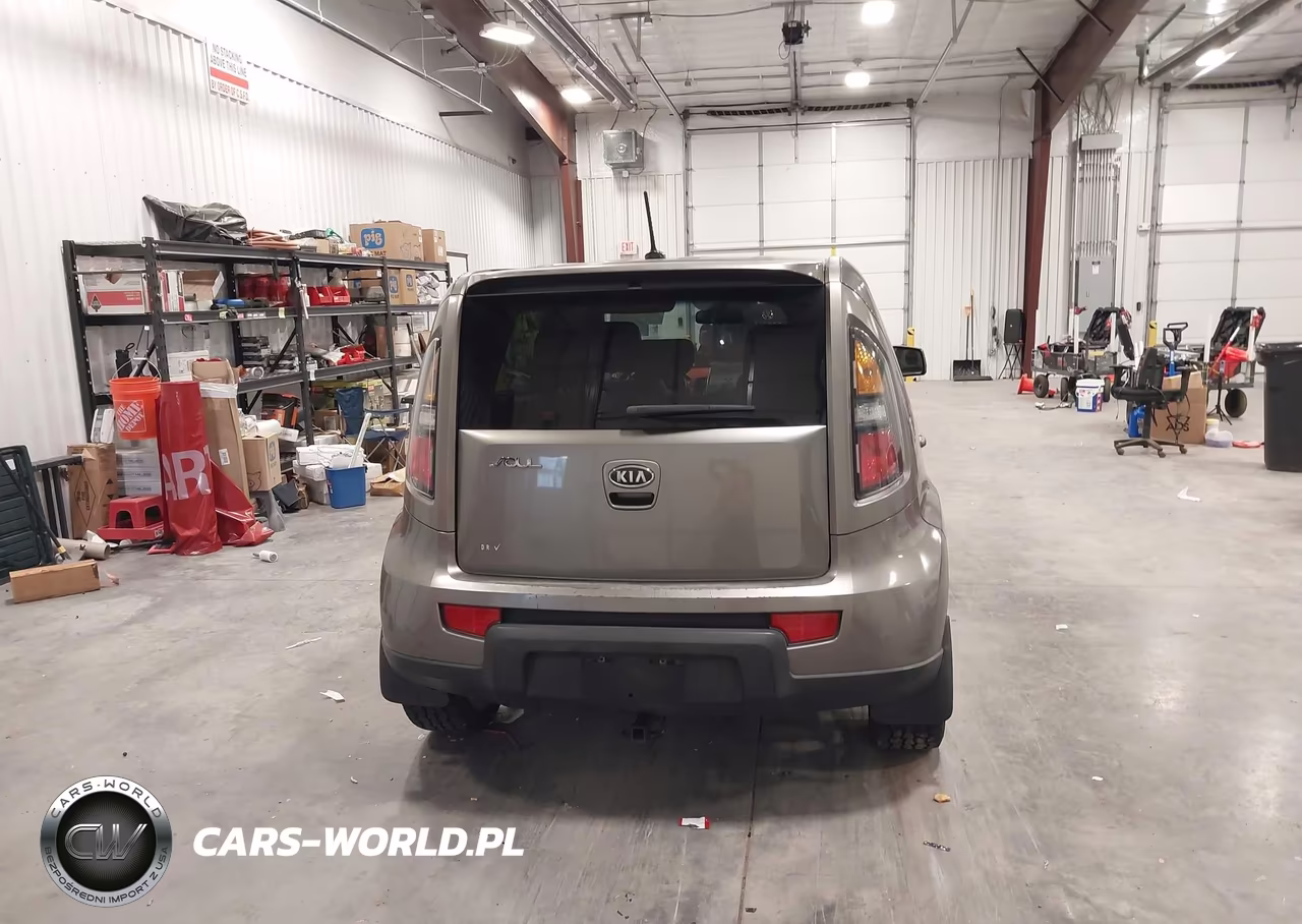 2011 Kia Soul Sport VIN:KNDJT2A27B7252359 - 17