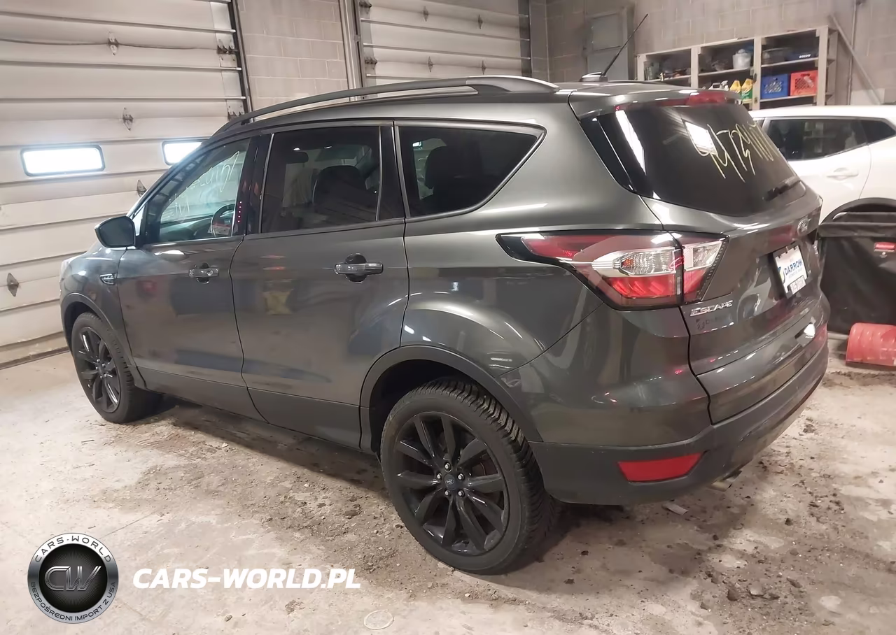 2017 Ford Escape Se VIN:1FMCU9GD5HUD93024 - 3