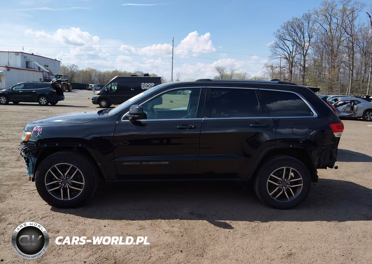 2019 Jeep Grand Cherokee Laredo E 4X4 VIN:1C4RJFAGXKC564971 - 15