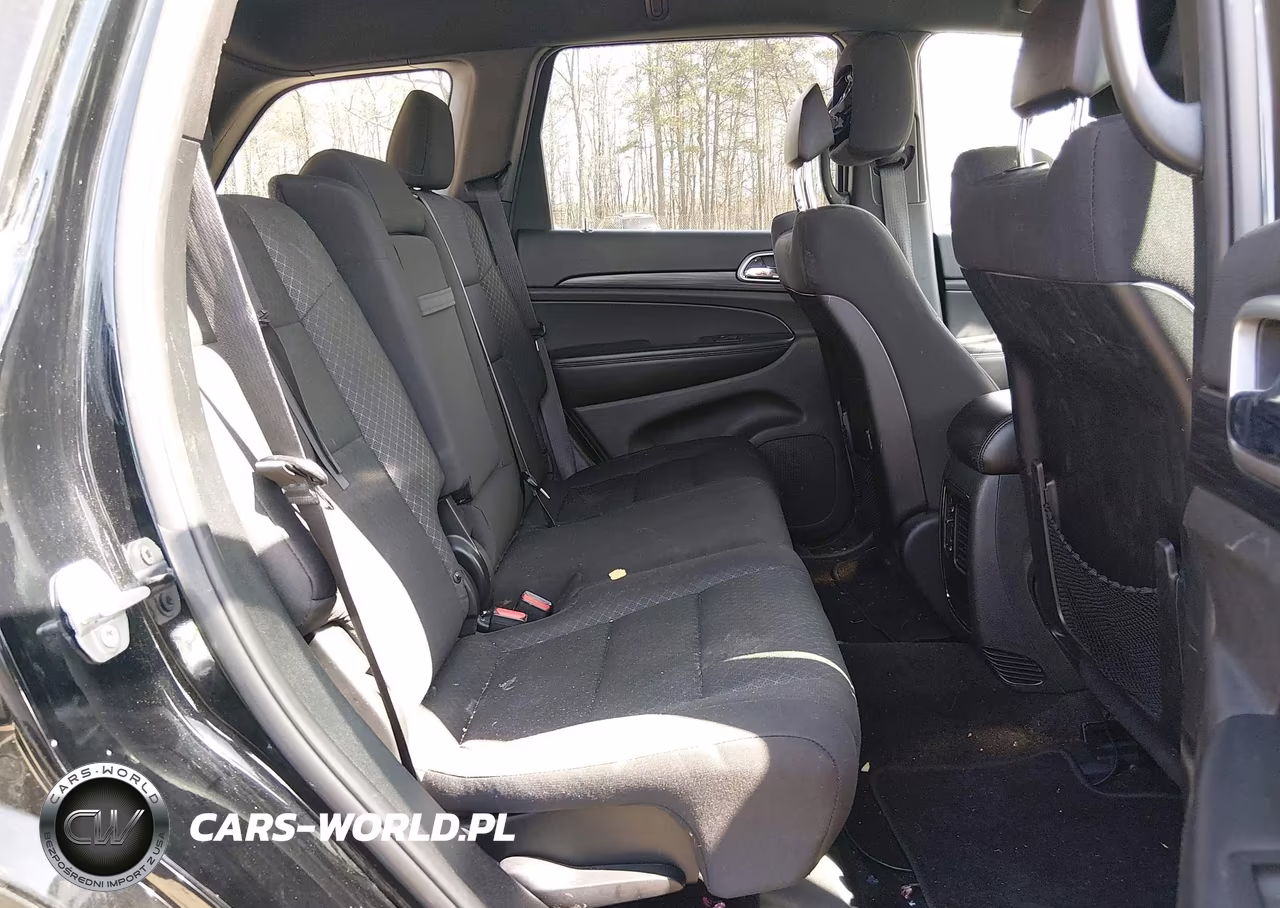 2019 Jeep Grand Cherokee Laredo E 4X4 VIN:1C4RJFAGXKC564971 - 8