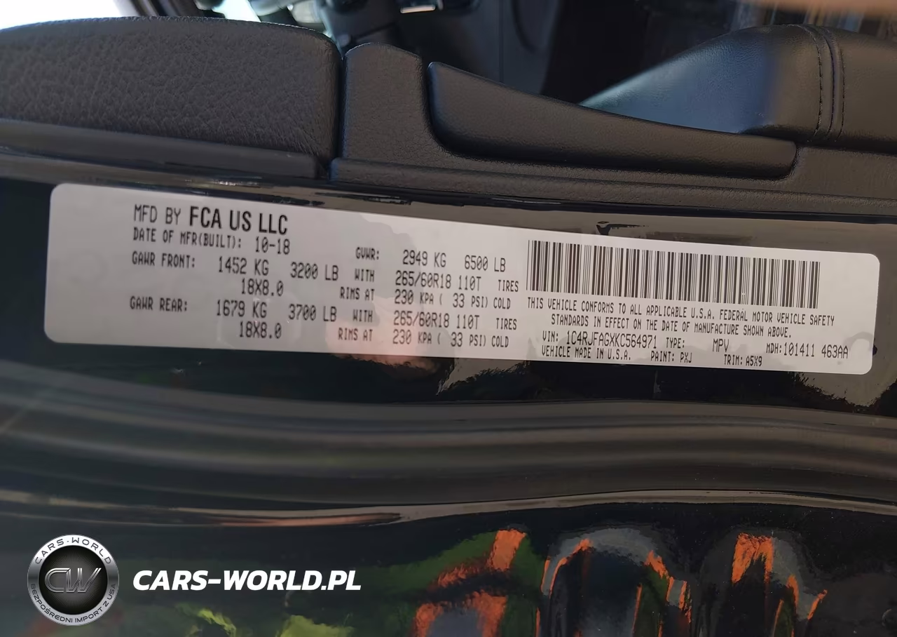 2019 Jeep Grand Cherokee Laredo E 4X4 VIN:1C4RJFAGXKC564971 - 9