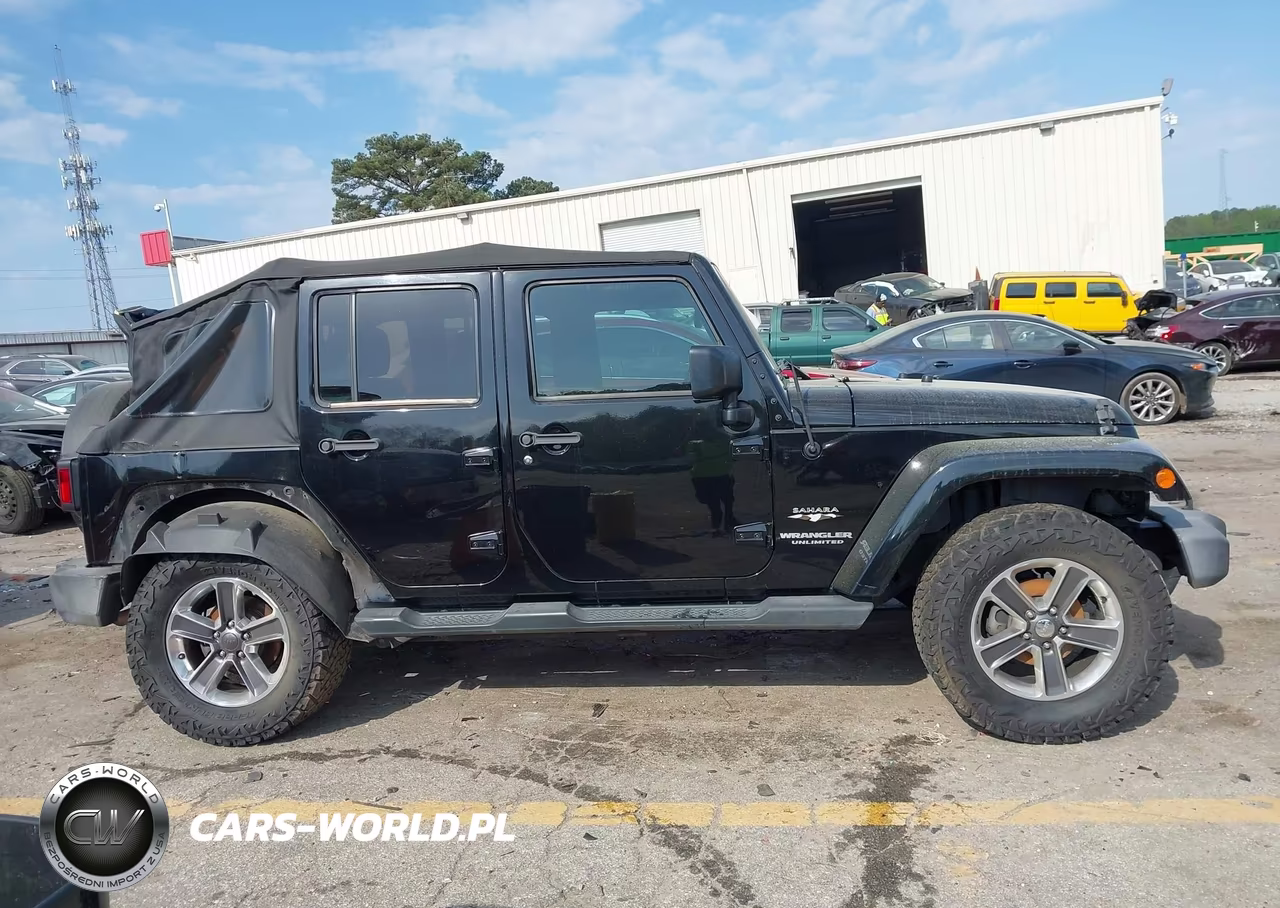 2016 Jeep Wrangler Unlimited Sahara VIN:1C4BJWEGXGL258551 - 13