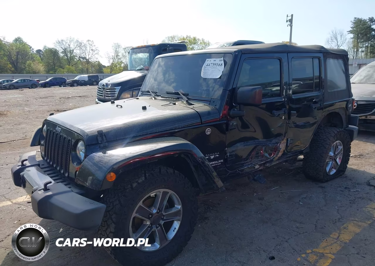 2016 Jeep Wrangler Unlimited Sahara VIN:1C4BJWEGXGL258551 - 6