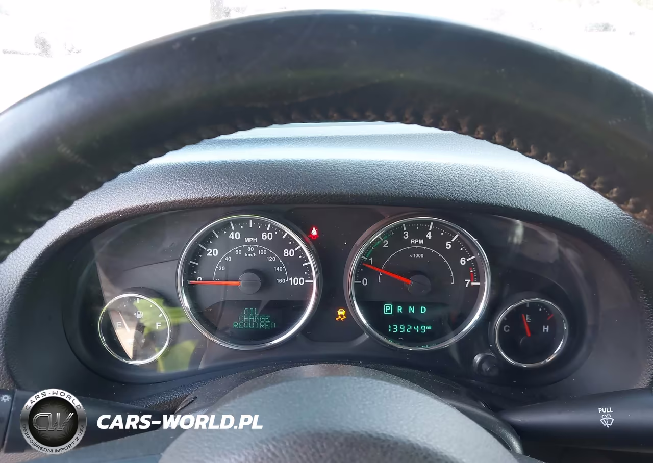 2016 Jeep Wrangler Unlimited Sahara VIN:1C4BJWEGXGL258551 - 7