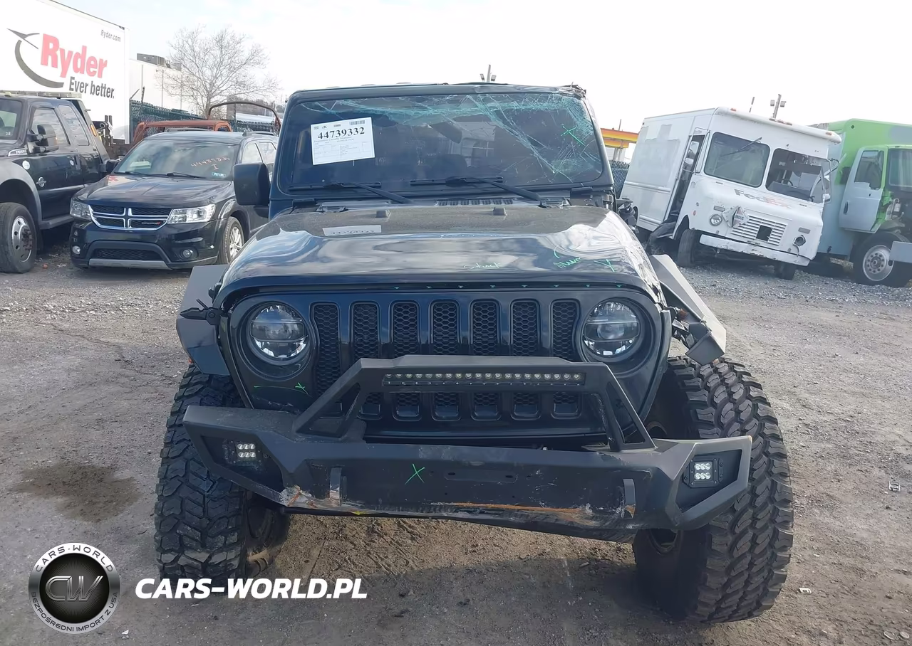2020 Jeep Wrangler Unlimited Sahara Altitude 4X4 VIN:1C4HJXEN3LW252968 - 13