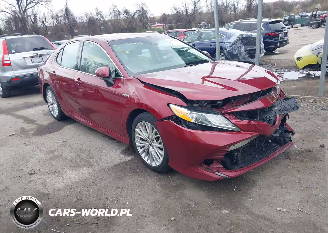 2020 Toyota Camry Xle Hybrid