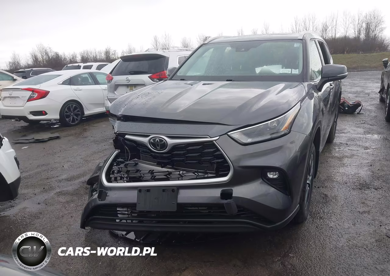 2022 Toyota Highlander Xle VIN:5TDHZRBH6NS576051 - 13
