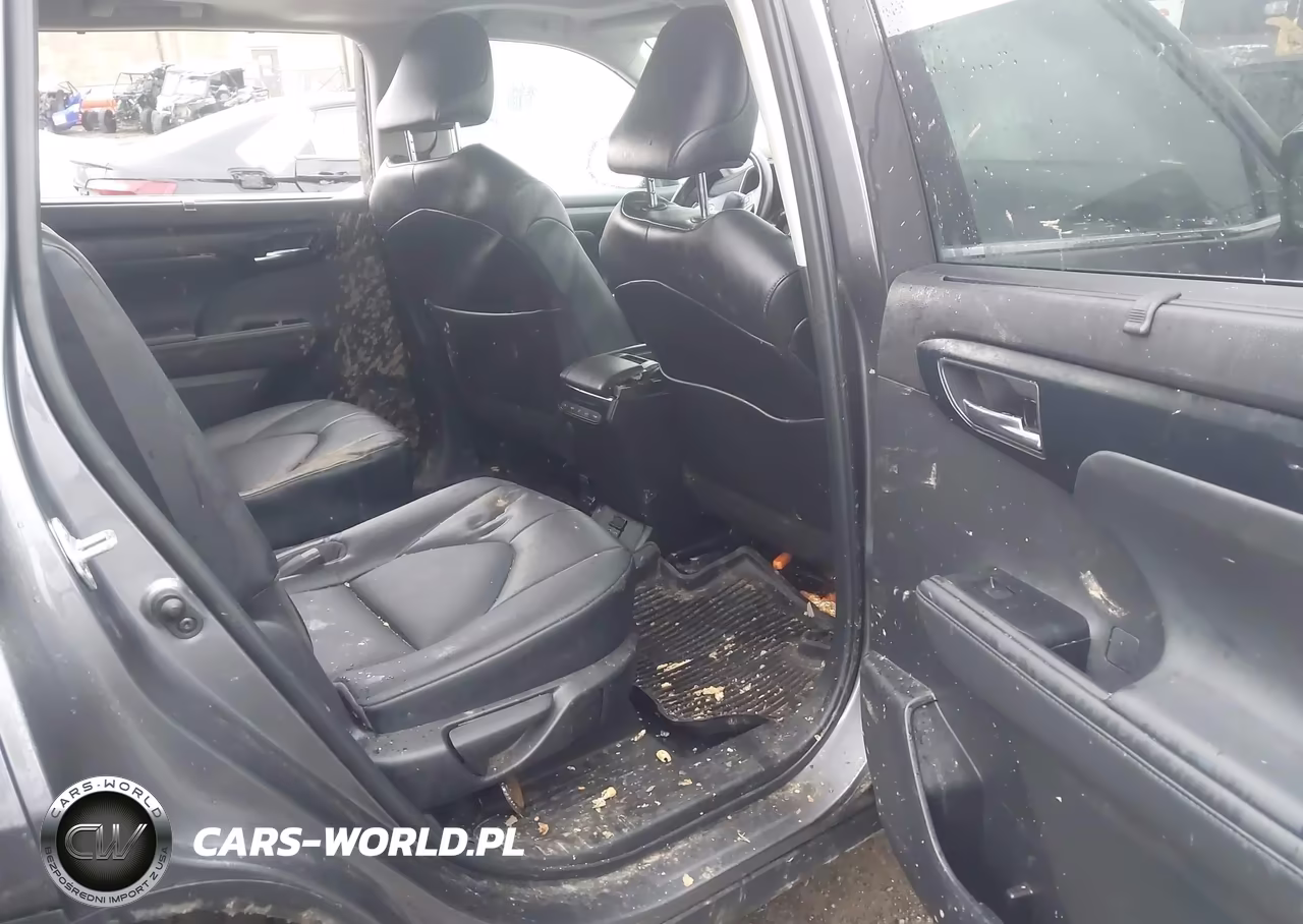 2022 Toyota Highlander Xle VIN:5TDHZRBH6NS576051 - 8