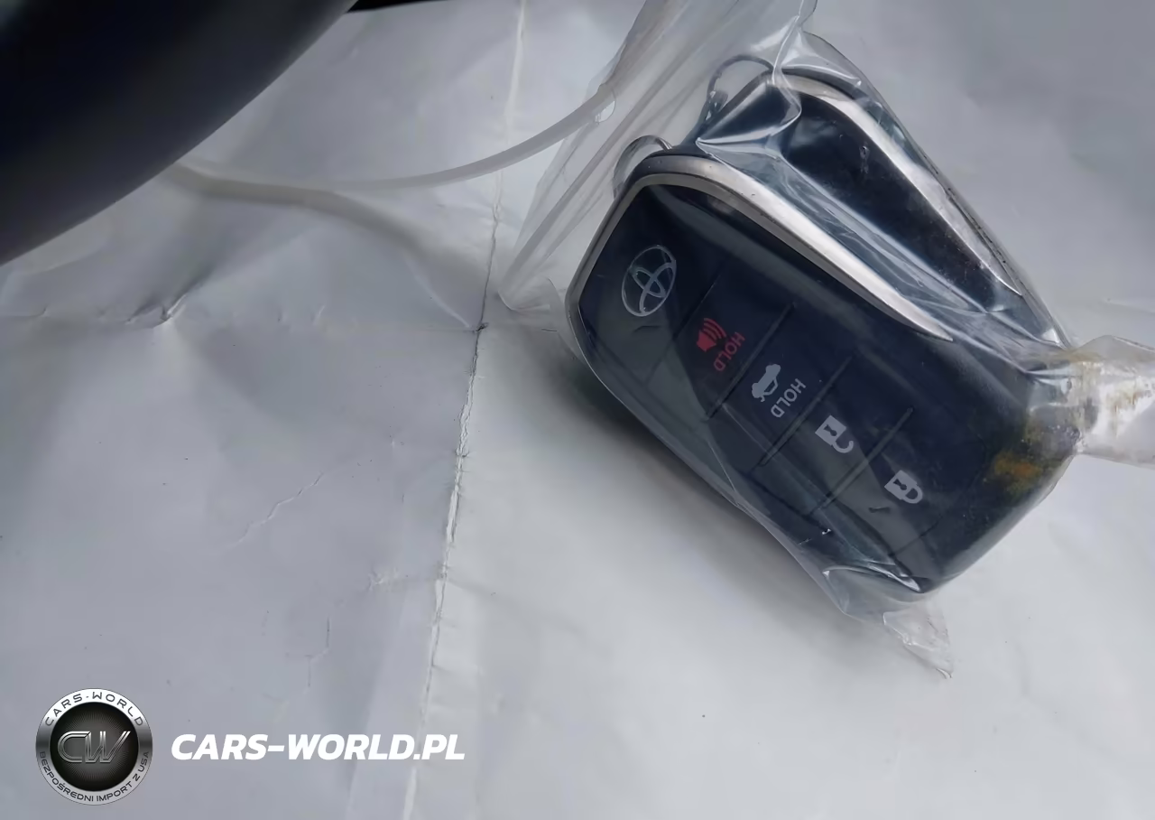 2019 Toyota Mirai VIN:JTDBVRBD2KA006720 - 11