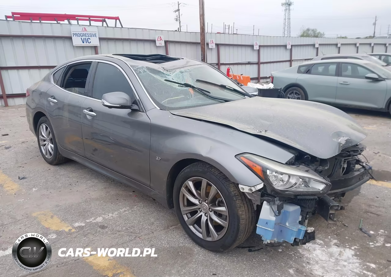 2018 Infiniti Q70 3.7 Luxe – zdjęcie 1 z 16