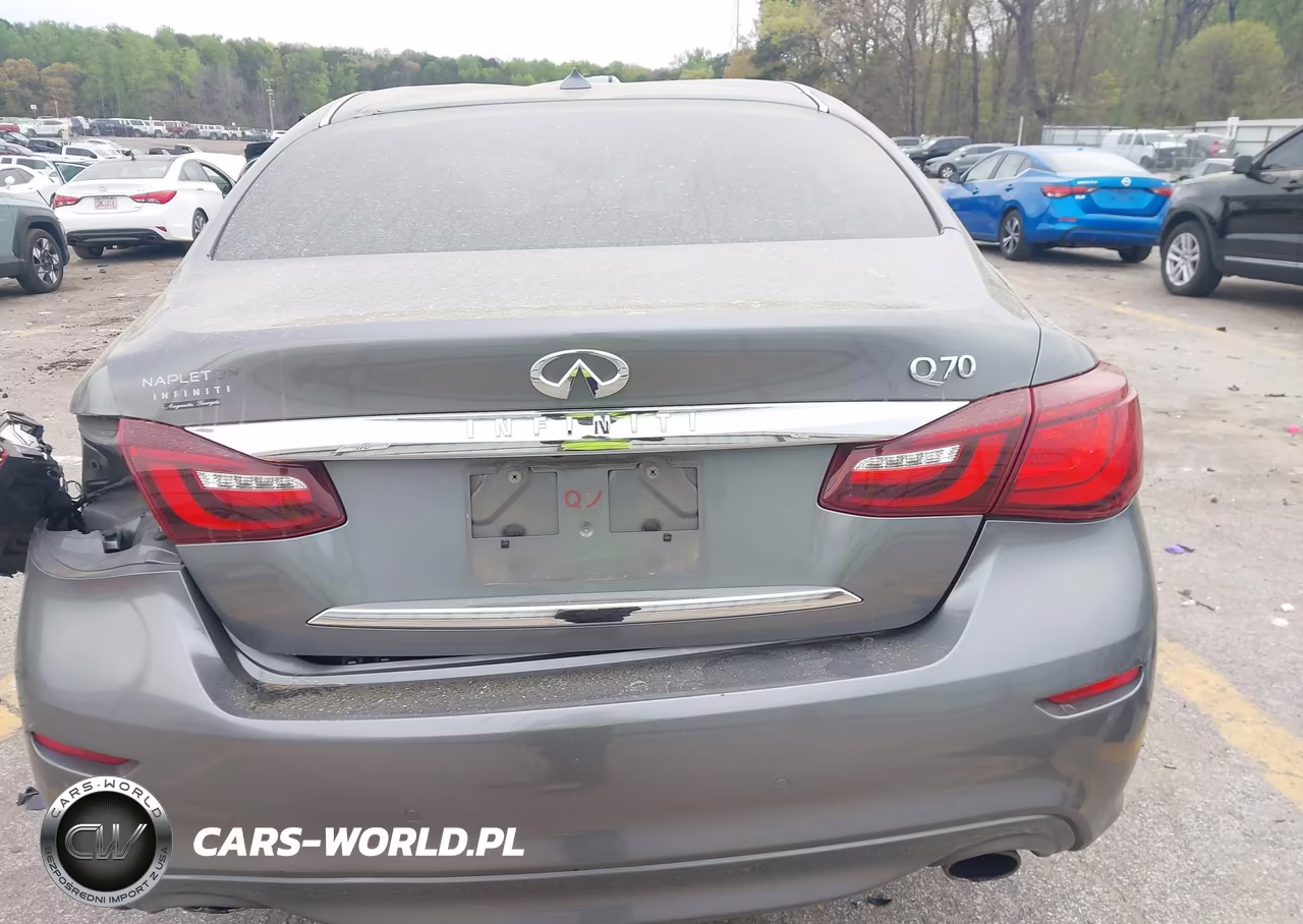 2018 Infiniti Q70 3.7 Luxe VIN:JN1BY1AP5JM180320 - 16