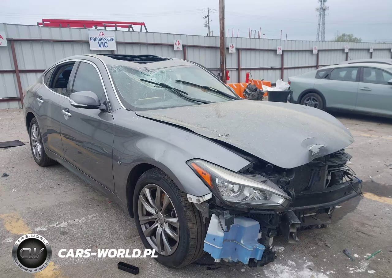 2018 Infiniti Q70 3.7 Luxe VIN:JN1BY1AP5JM180320 - 6