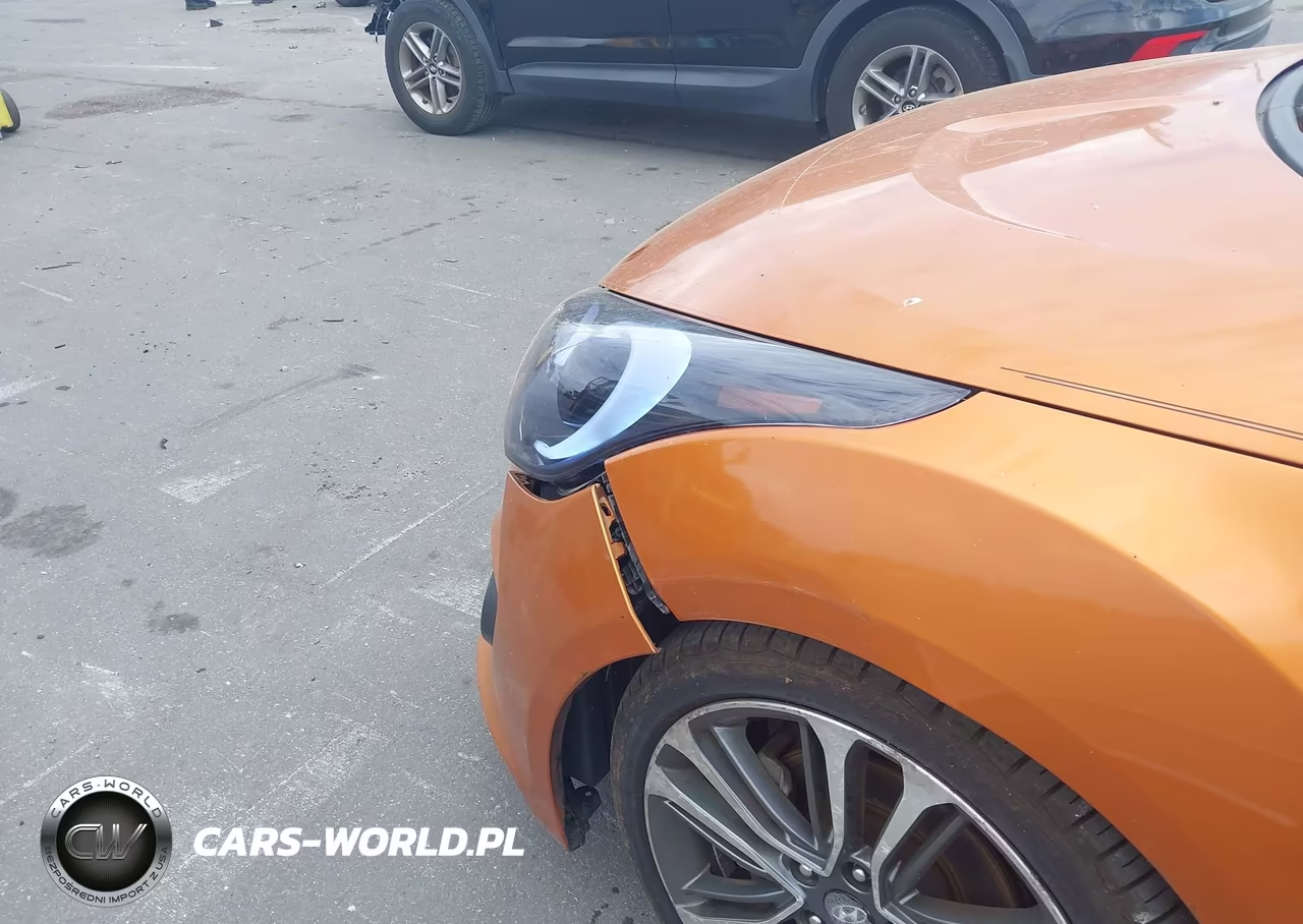 2016 Hyundai Veloster Turbo VIN:KMHTC6AEXGU281353 - 6
