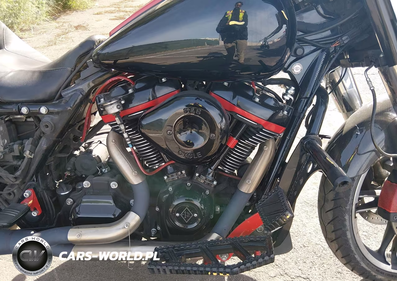2017 Harley-Davidson Flhxs Street Glide Special VIN:1HD1KRC18HB611075 - 8