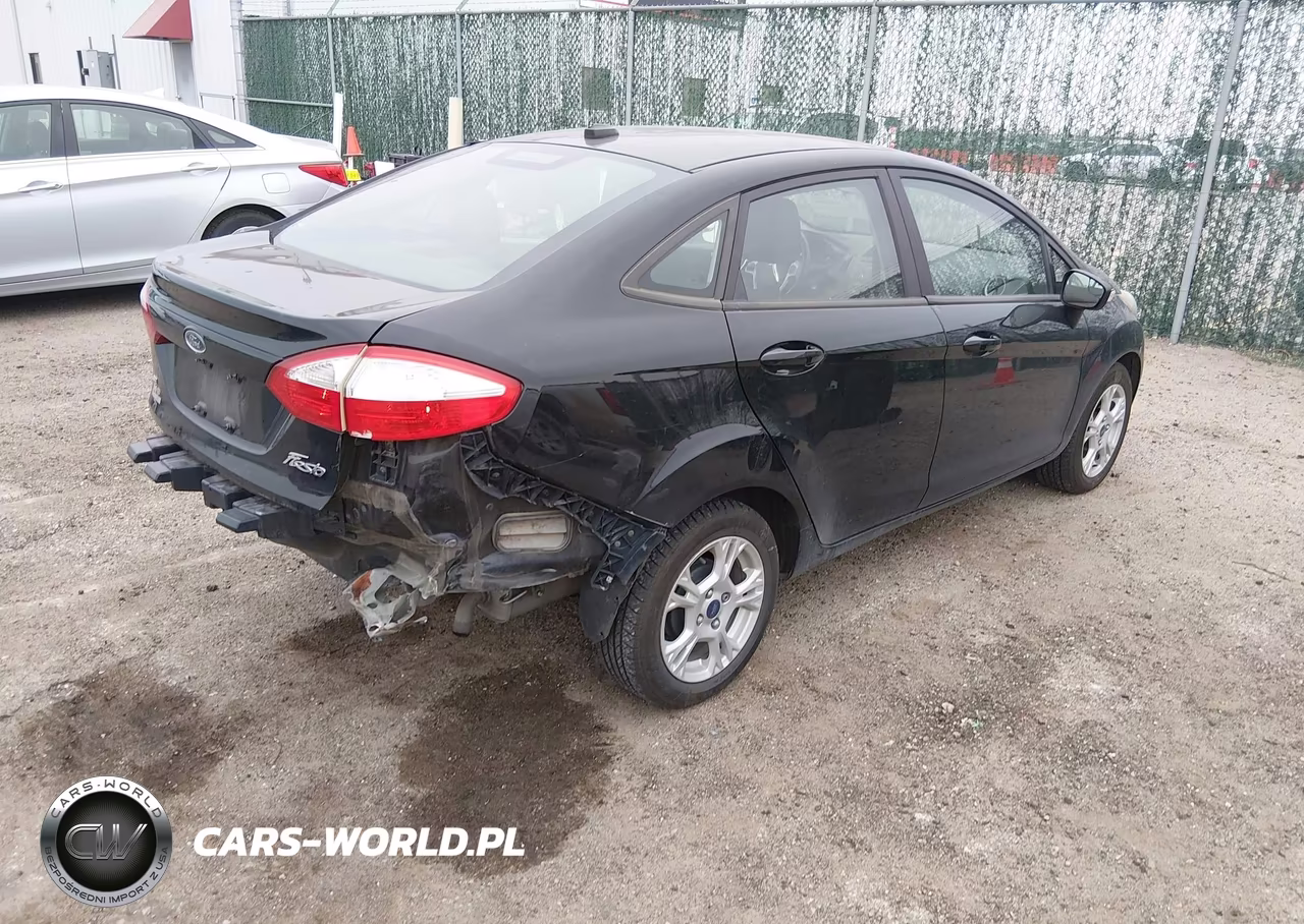 2016 Ford Fiesta Se VIN:3FADP4BJ8GM198396 - 4