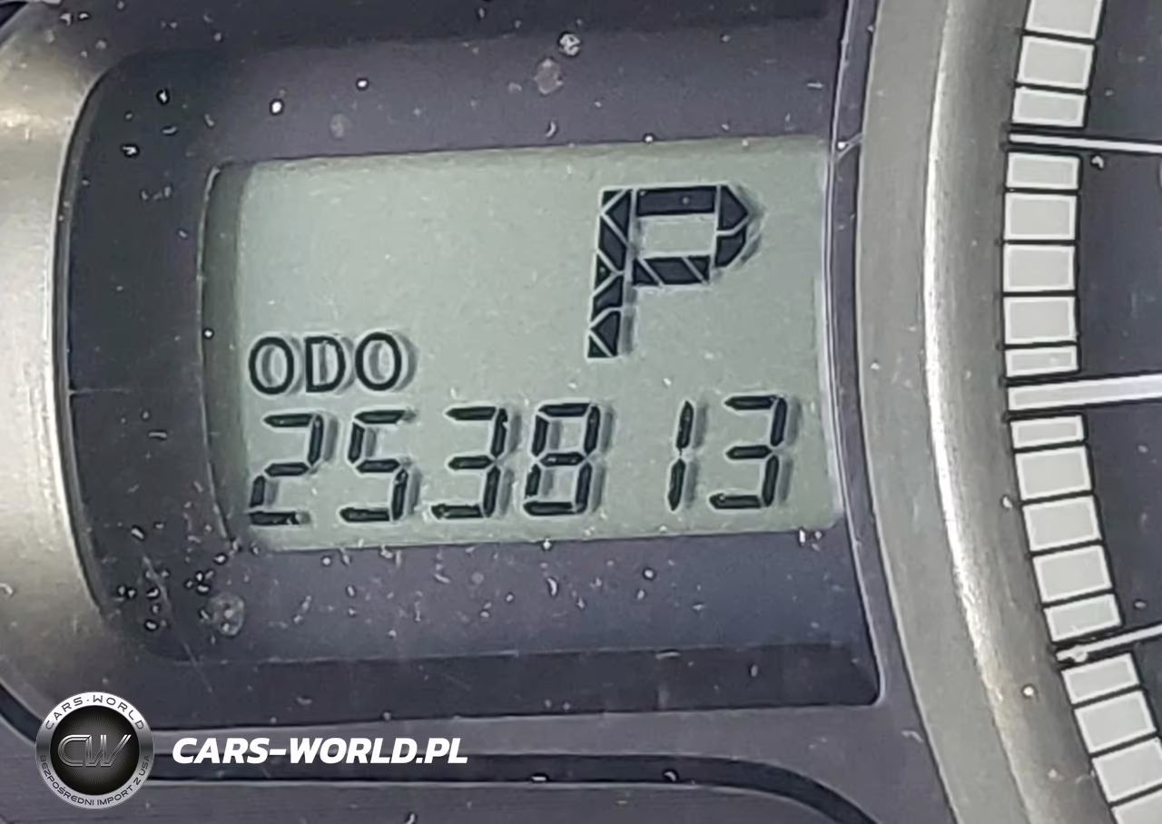 2011 Toyota Sienna Le V6 VIN:5TDKK3DC5BS100023 - 15