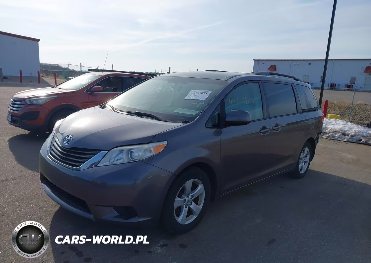 2011 Toyota Sienna Le V6 VIN:5TDKK3DC5BS100023 - 2