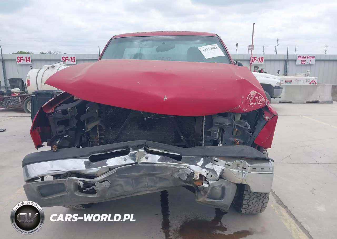 2005 Chevrolet Silverado 1500 Work Truck VIN:1GCEC14V15Z113547 - 13