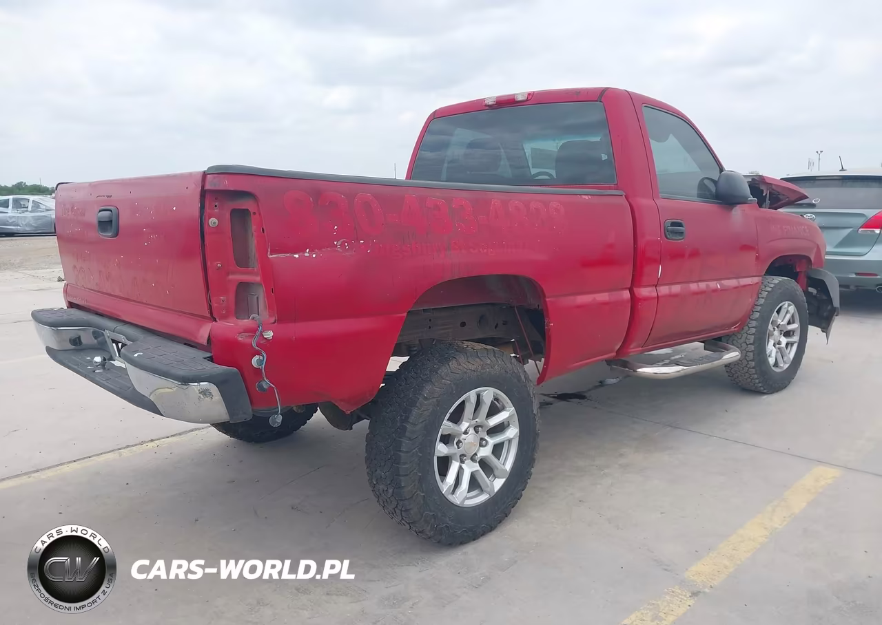 2005 Chevrolet Silverado 1500 Work Truck VIN:1GCEC14V15Z113547 - 4