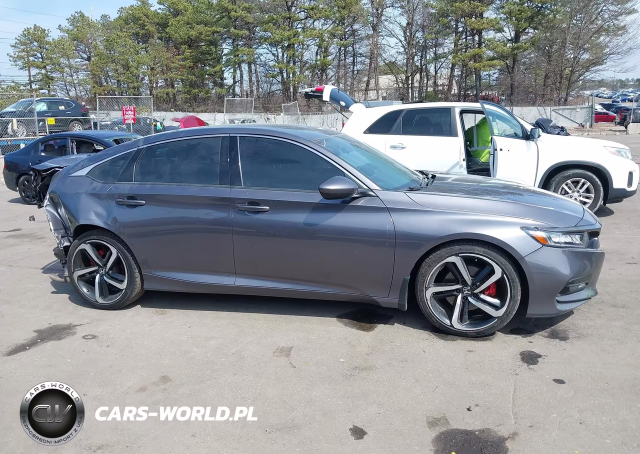 2019 Honda Accord Sport VIN:1HGCV1E32KA108352 - 13