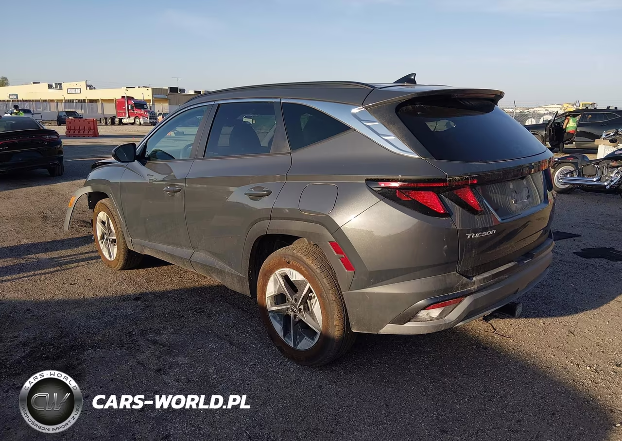 2025 Hyundai Tucson Sel VIN:5NMJBCDE2SH595846 - 3