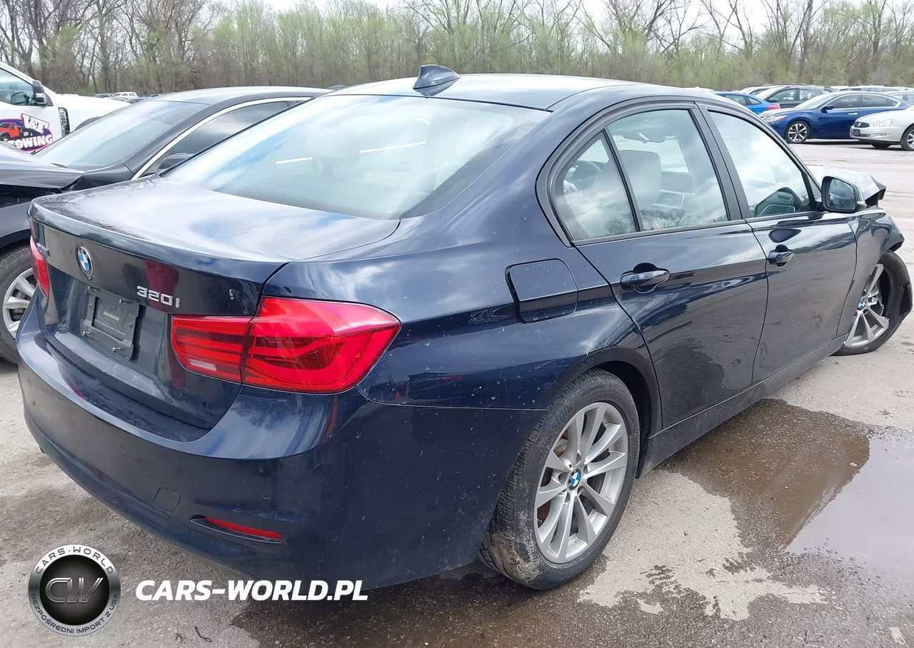 2016 BMW 320I xDrive VIN:WBA8E5G55GNU21547 - 4