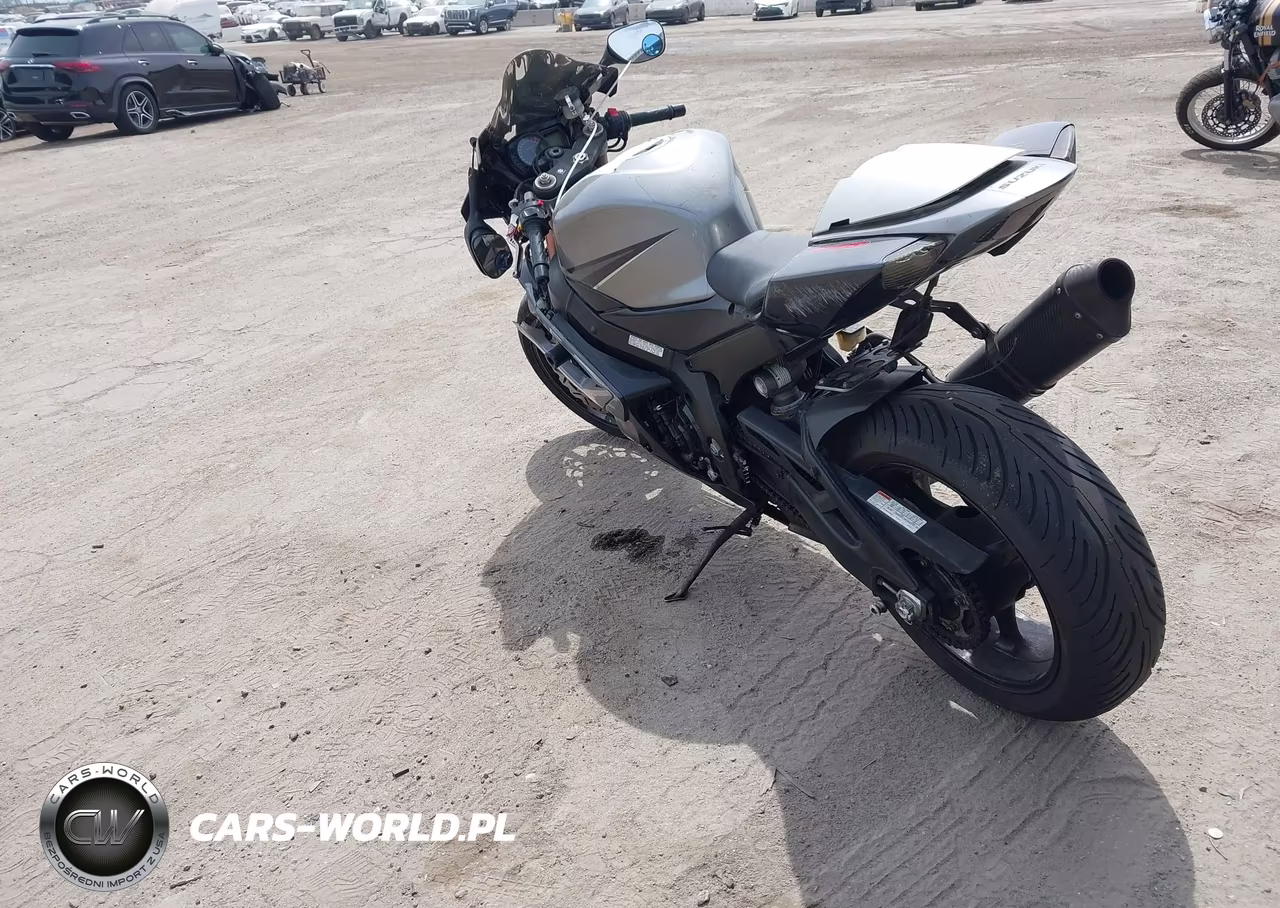 2006 Suzuki Gsx-R1000 VIN:JS1GT76A662111870 - 3